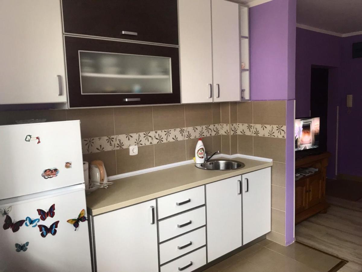 Apartment Nina Bar Bagian luar foto